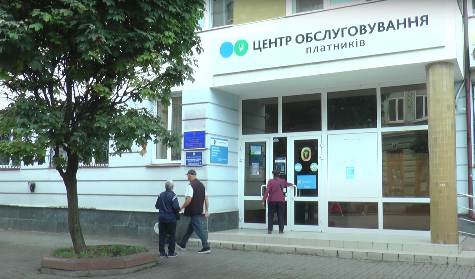 Чи можна не вимагати від учасників фінансову звітність, яка підтверджує фінансову спроможність